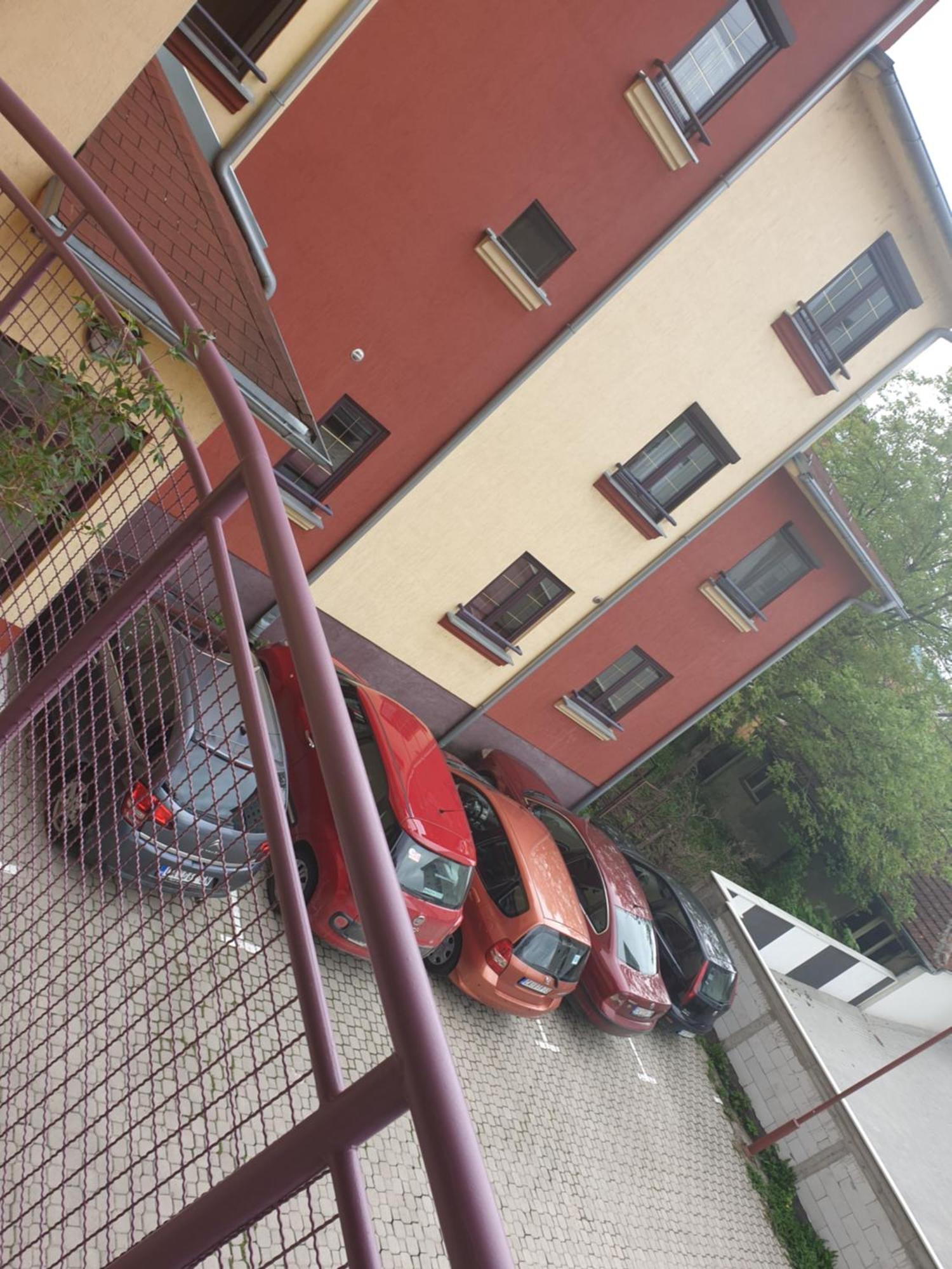 Lux Apartman Čačak Exterior foto