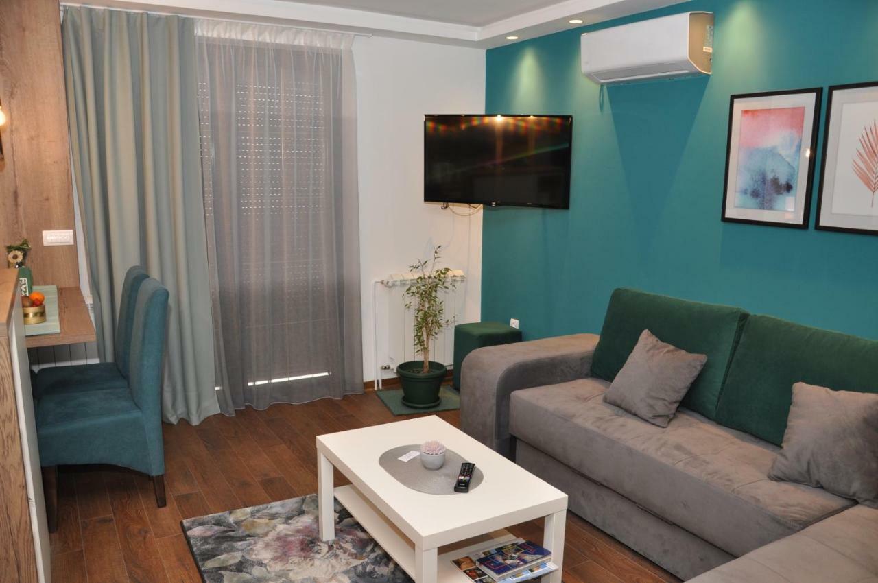 Lux Apartman Čačak Exterior foto
