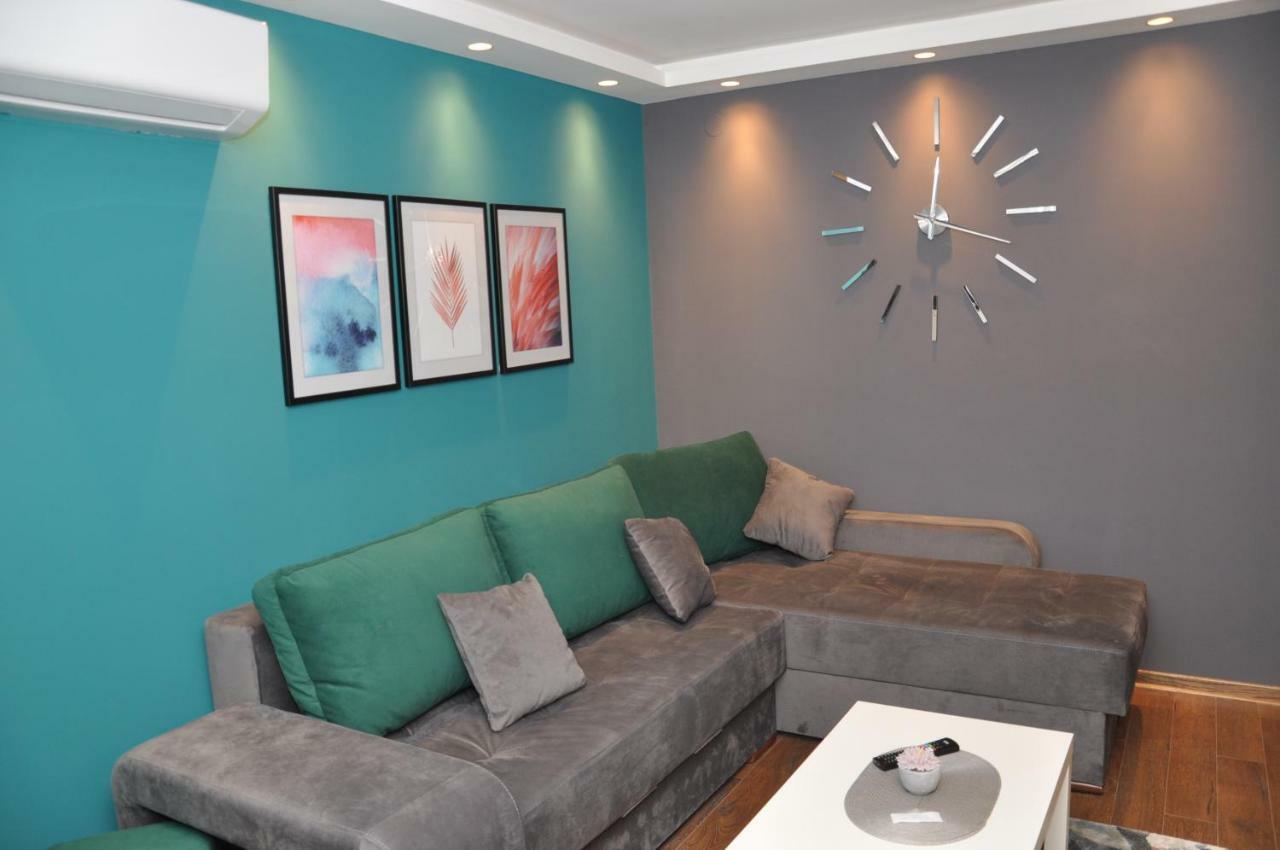 Lux Apartman Čačak Exterior foto