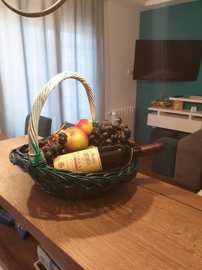 Lux Apartman Čačak Exterior foto